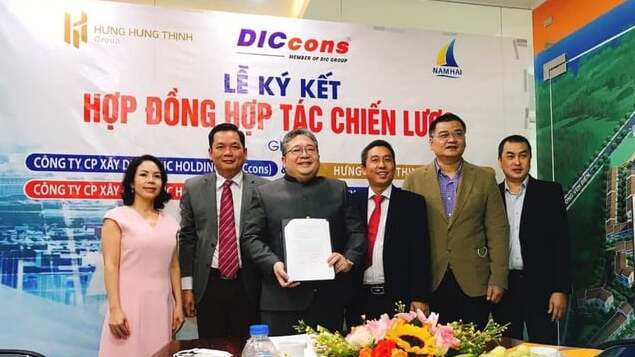 &Ocirc;ng Huỳnh Tấn Gia Thạnh trong buổi lễ k&yacute; kết hợp t&aacute;c li&ecirc;n quan đến dự &aacute;n Marine City
