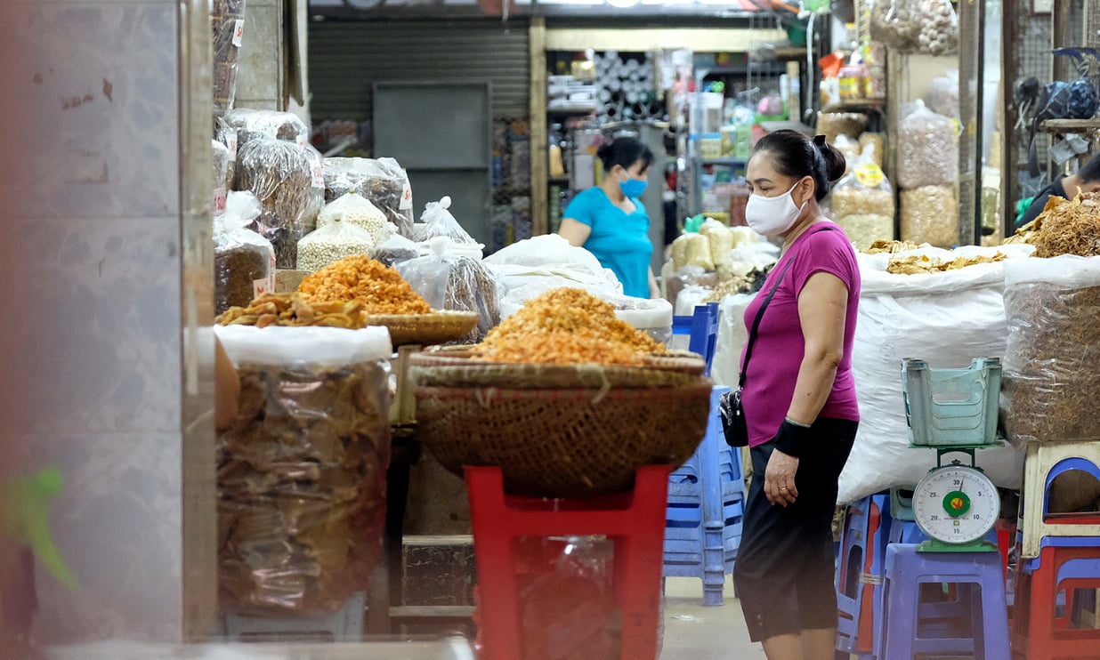 Từ 1/1/2026, hộ kinh doanh sẽ được chia l&agrave;m 3 nh&oacute;m, v&agrave; mỗi nh&oacute;m sẽ &aacute;p dụng phương ph&aacute;p quản l&yacute; thuế kh&aacute;c nhau nhằm minh bạch, c&ocirc;ng bằng.