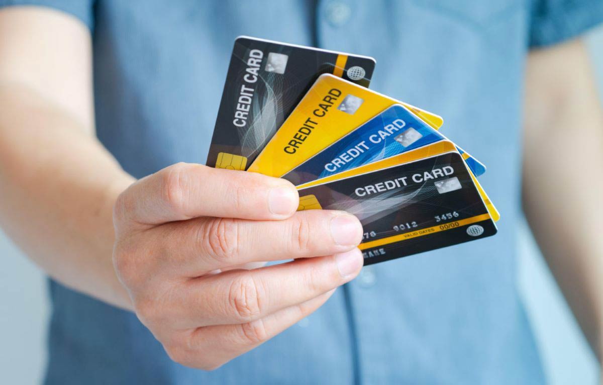 Nợ 8.800 đồng bị t&#237;nh l&#227;i hơn 1 triệu: Cảnh b&#225;o rủi ro khi d&#249;ng thẻ t&#237;n dụng - Ảnh 2