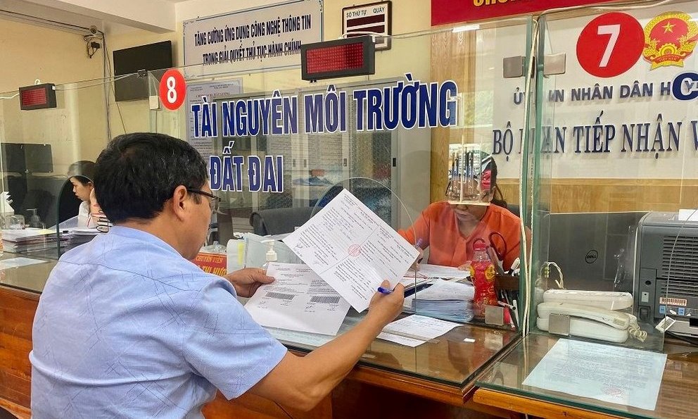 Quy định mới nhất về cấp sổ đỏ với chuyển nhượng đất trước 1/7/2014 - Ảnh 1