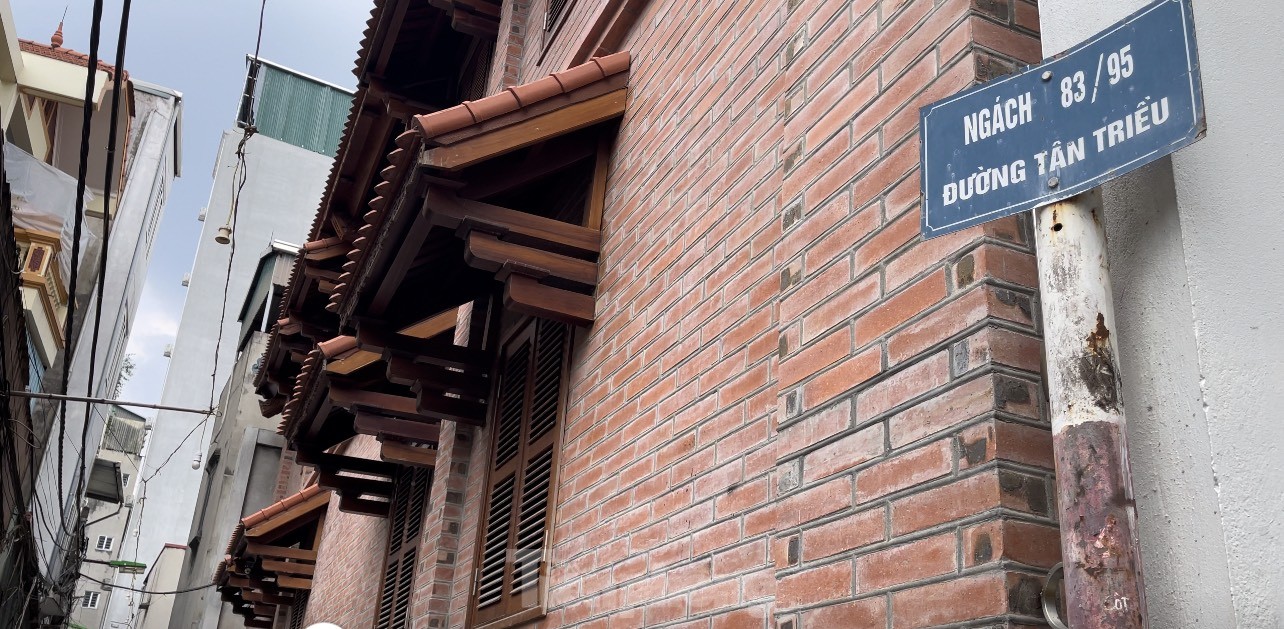 &#39;Đại c&#244;ng trường&#39; chung cư mini cấp tập x&#226;y dựng cả ng&#224;y lẫn đ&#234;m sau vụ ch&#225;y - Ảnh 4