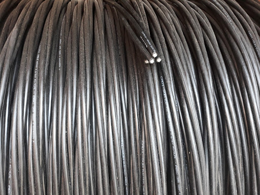 Mỹ điều tra chống lẩn tr&aacute;nh thuế với d&acirc;y c&aacute;p nh&ocirc;m Việt Nam.