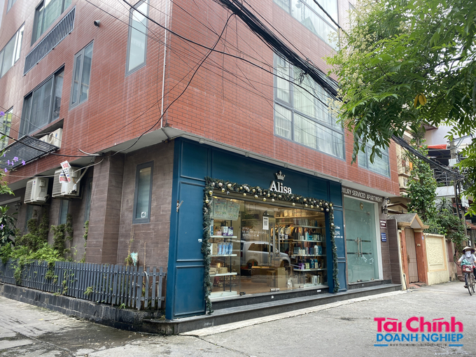 Cửa h&agrave;ng Alisa tại địa chỉ 184 Ho&agrave;ng Quốc Việt , Cầu Giấy, H&agrave; Nội.