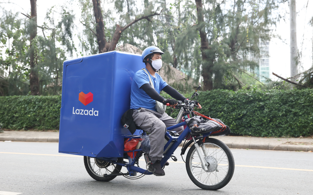 Khi k&#234;nh &quot;online&quot; trở th&#224;nh yếu tố sống c&#242;n: Pizza 4P’s, Vua Cua… cũng ồ ạt l&#234;n s&#224;n điện tử, số nh&#224; b&#225;n h&#224;ng tr&#234;n Lazada tăng gấp 1,5 lần trong qu&#253; 3/2021 - Ảnh 1