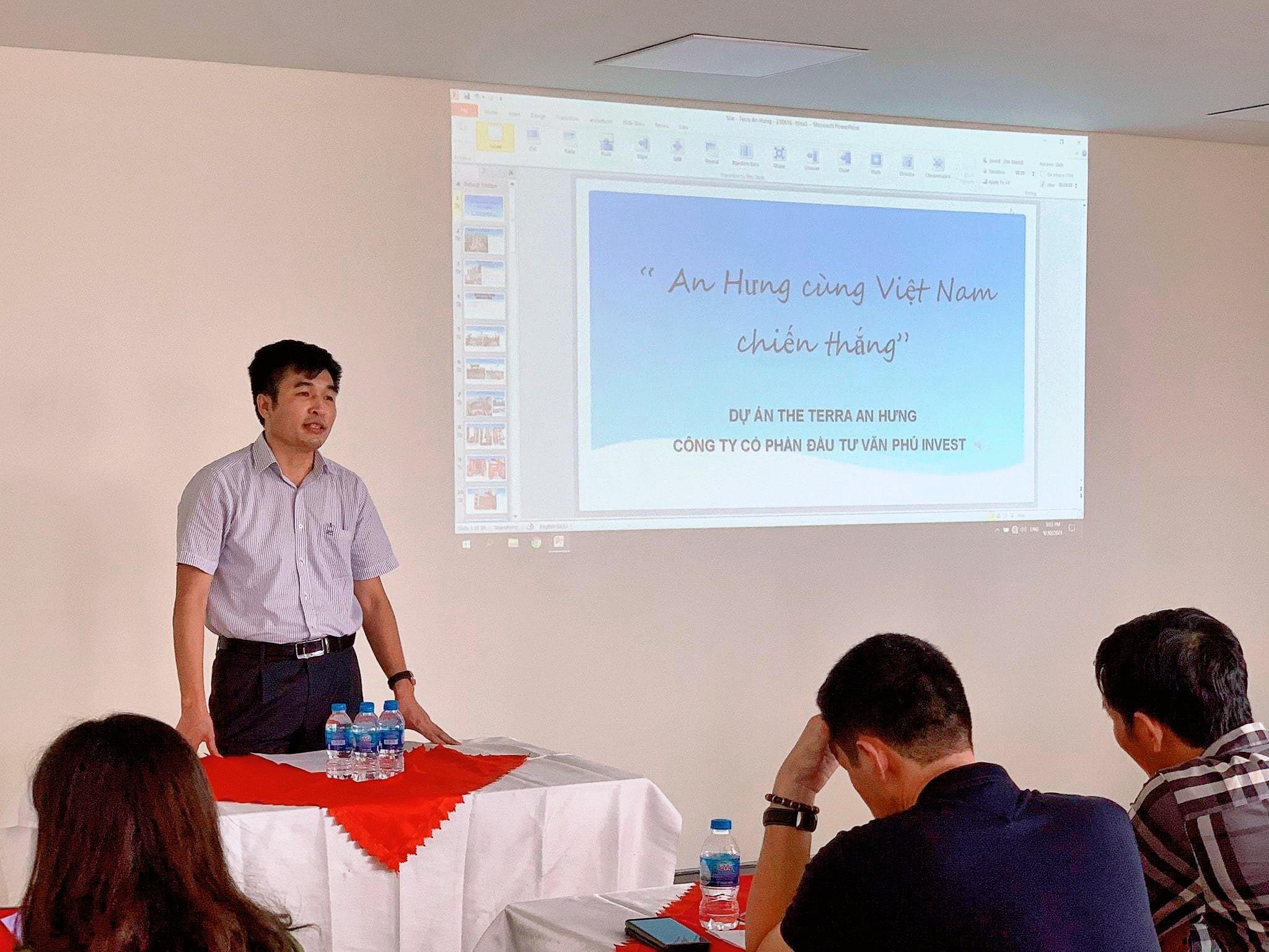 Tổng gi&aacute;m đốc Triệu Hữu Đại trực tiếp chia sẻ về ATLĐ&amp;VSCT tại dự &aacute;n The Terra - An Hưng &nbsp;