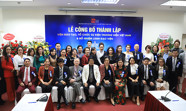 &nbsp;C&aacute;c đại biểu tham dự buổi lễ