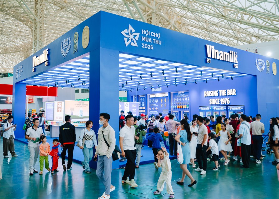 Vinamilk lan tỏa gi&#225; trị thương hiệu Việt tại Hội chợ M&#249;a Thu 2025 - Ảnh 1