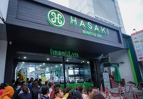 Chủ hệ thống cửa h&agrave;ng ph&acirc;n phối mỹ phẩm Hasaki nợ thuế