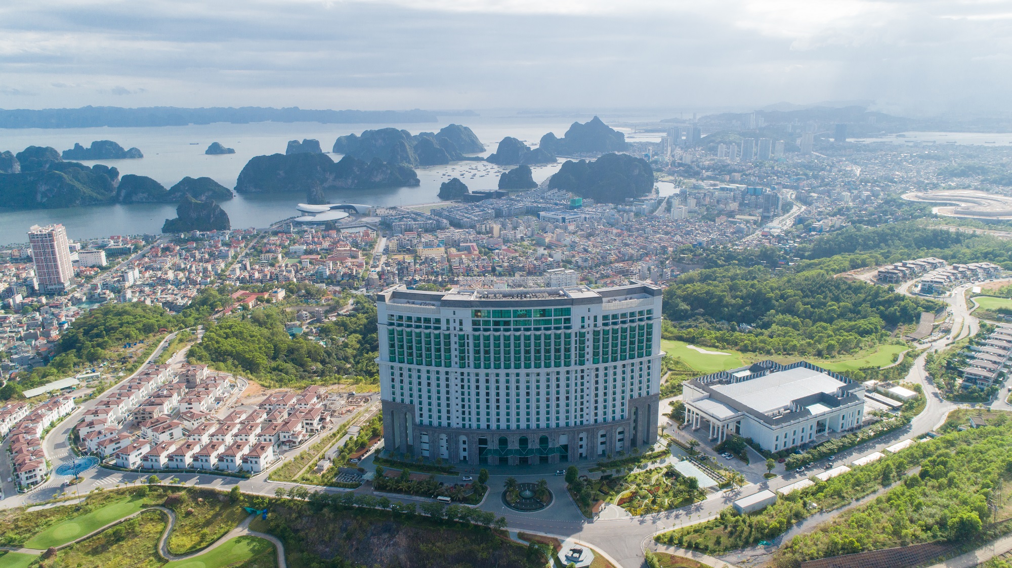 Xu hướng v&agrave; lối sống thay đổi sau c&aacute;c đợt gi&atilde;n c&aacute;ch k&eacute;o theo d&ograve;ng tiền đổ về c&aacute;c k&ecirc;nh đầu tư d&agrave;i hạn như BĐS nghỉ dưỡng. &nbsp;