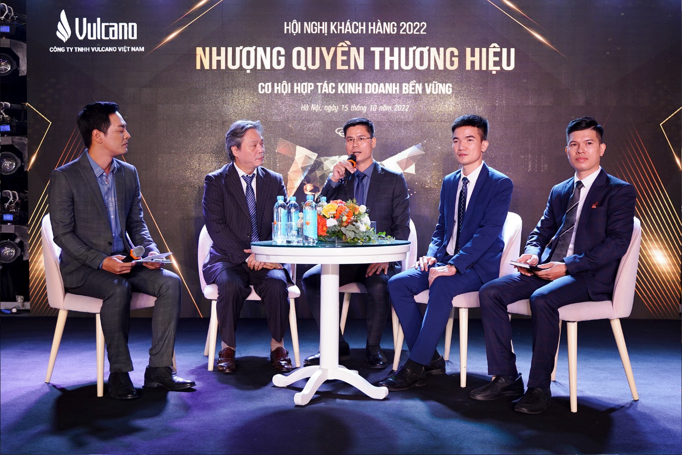 Hội nghị kh&#225;ch h&#224;ng chủ đề “Nhượng quyền thương hiệu thời trang Vulcano” - Ảnh 2