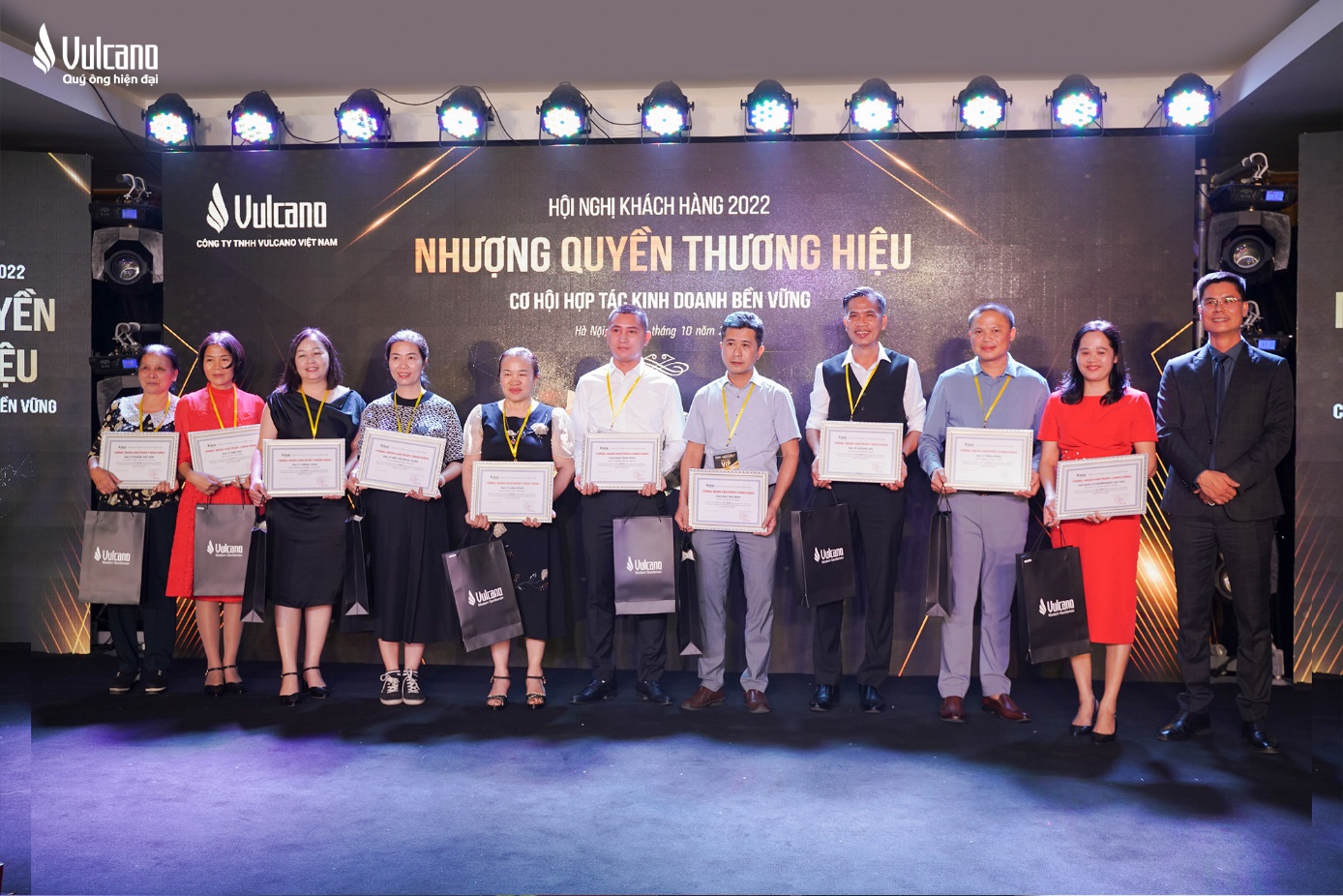 Hội nghị kh&#225;ch h&#224;ng chủ đề “Nhượng quyền thương hiệu thời trang Vulcano” - Ảnh 4