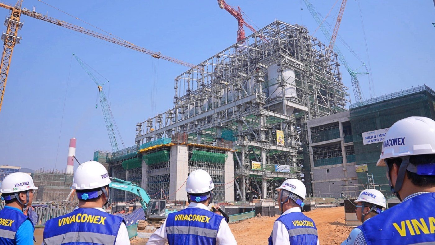 Vinaconex l&atilde;i lớn gấp 22 lần c&ugrave;ng kỳ nhờ tho&aacute;i vốn dự &aacute;n.