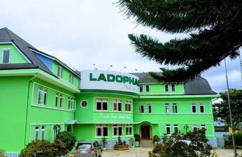 Ladophar bị phạt v&igrave; giao dịch &ldquo;chui&rdquo; một cổ phiếu bất động sản.