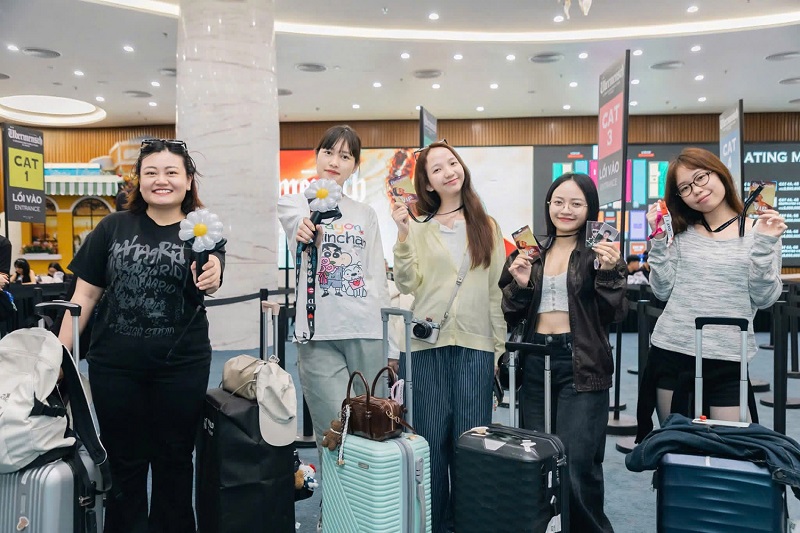 Fan đổ về Ocean City check in G-DRAGON 2025 WORLD TOUR [&#220;bermensch] IN HANOI, h&#225;o hức chờ concert lịch sử - Ảnh 1