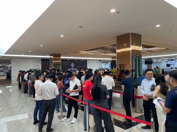 “Vịnh tỷ ph&#250;” của Vinhomes Cần Giờ k&#253; quỹ, sức h&#250;t b&#249;ng nổ ngay ng&#224;y đầu ra mắt - Ảnh 1