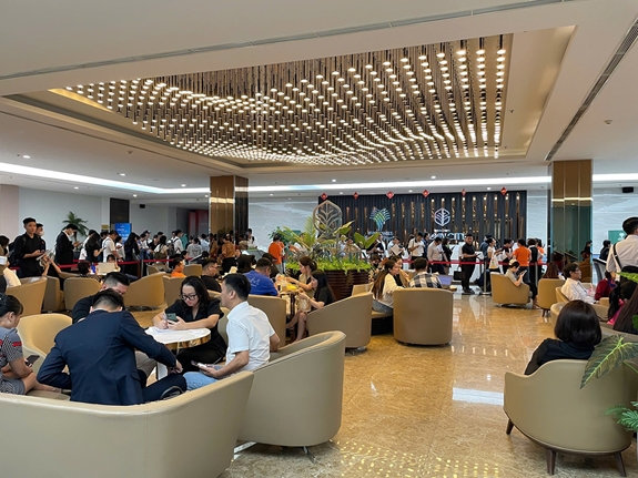 “Vịnh tỷ ph&#250;” của Vinhomes Cần Giờ k&#253; quỹ, sức h&#250;t b&#249;ng nổ ngay ng&#224;y đầu ra mắt - Ảnh 2