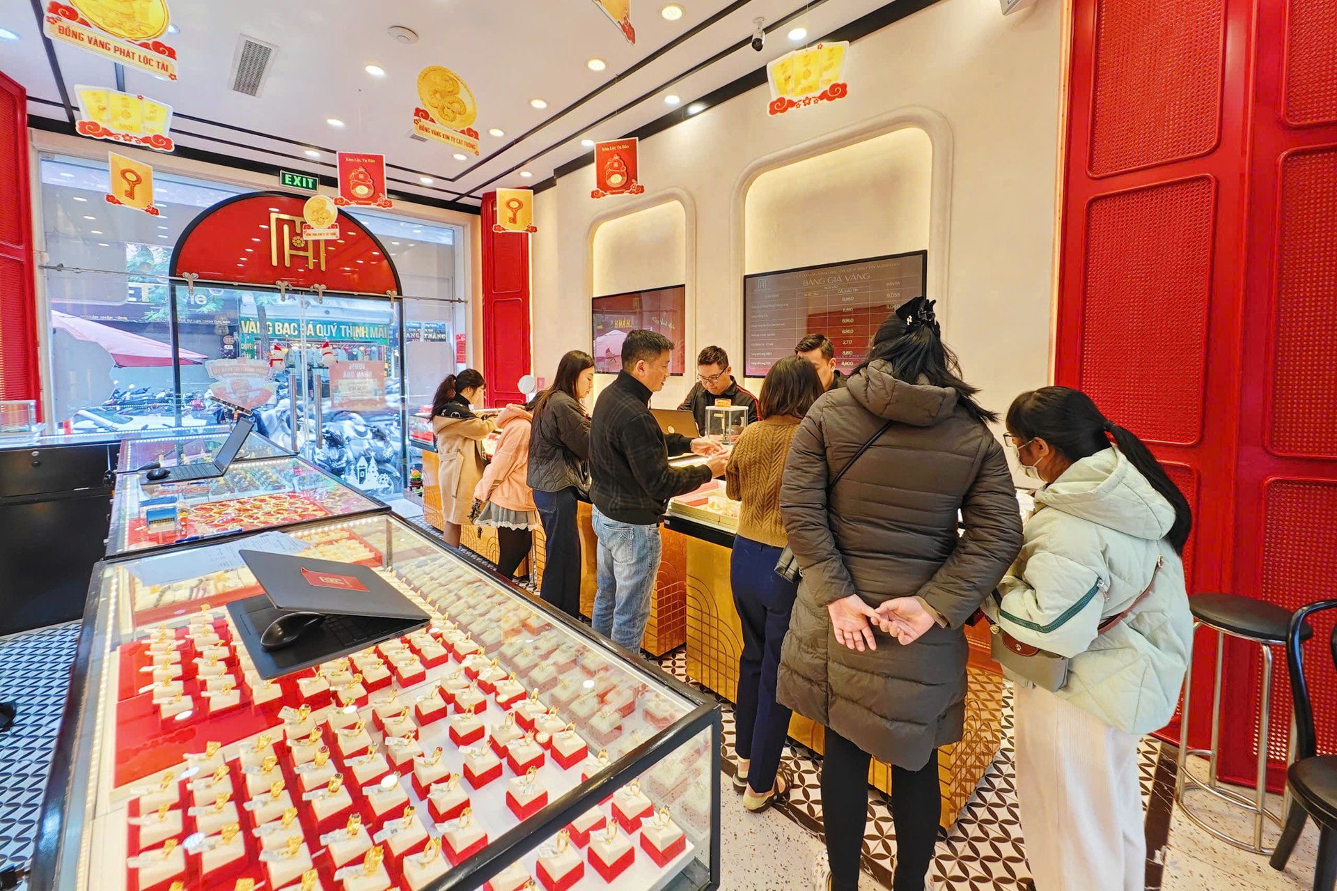 Gi&#225; v&#224;ng h&#244;m nay 11/11: Tăng kh&#244;ng ngừng nghỉ, sớm quay lại mốc kỷ lục - Ảnh 2