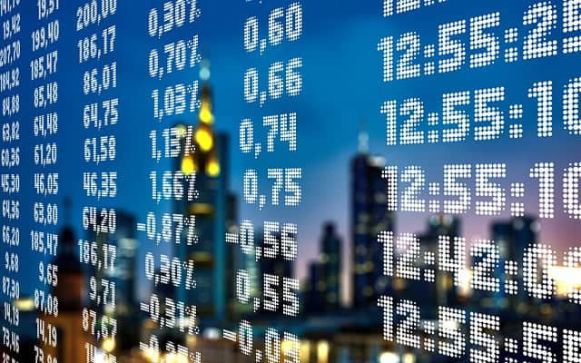 Nh&#236;n lại c&#225;c m&#244; h&#236;nh đầu tư trong qu&#225; khứ: Lạm ph&#225;t tăng ở mức n&#224;o th&#236; NĐT n&#234;n &#39;r&#243;t tiền&#39; v&#224;o cổ phiếu, tr&#225;i phiếu, v&#224;ng, BĐS...? - Ảnh 1