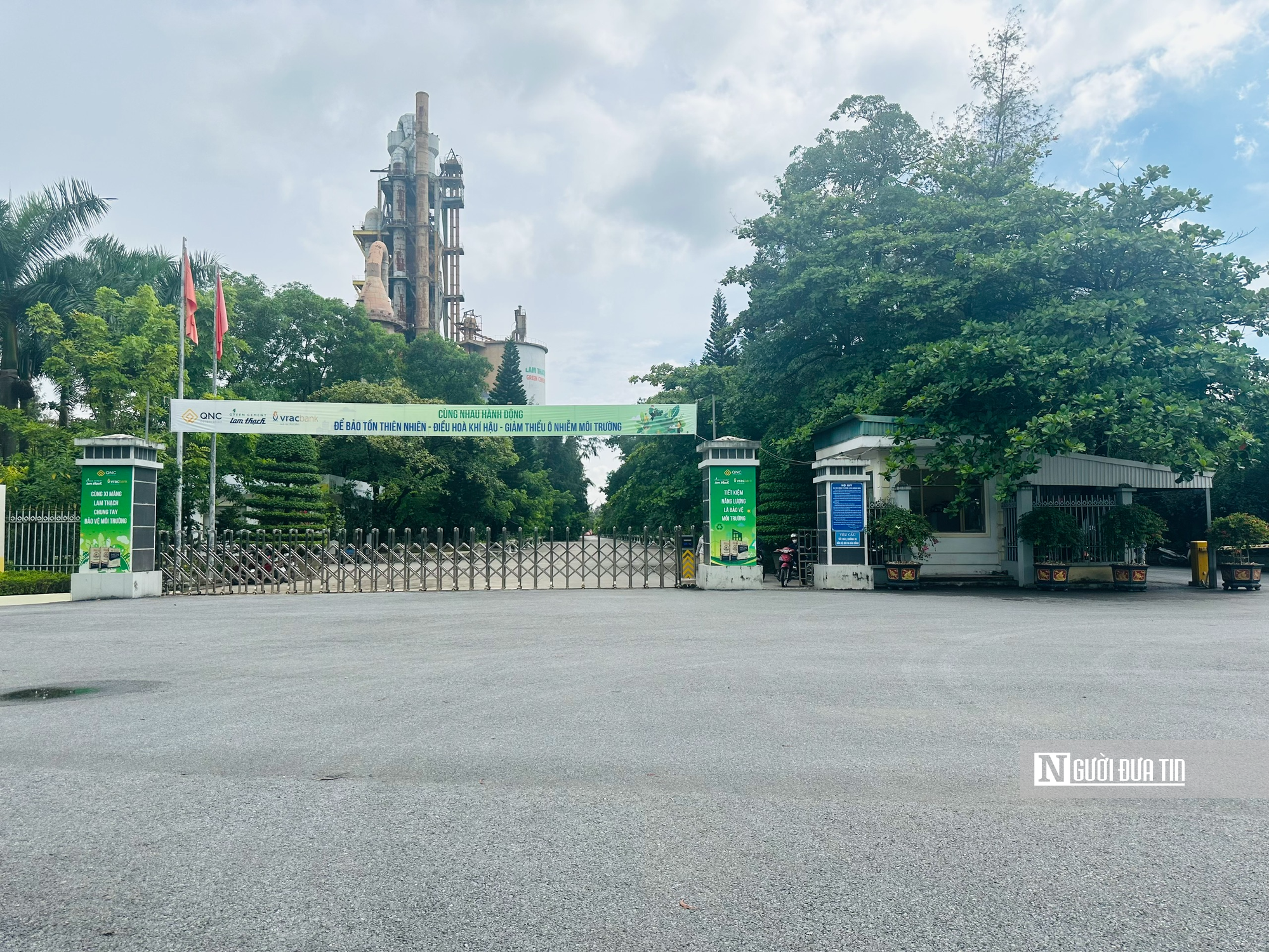 Nh&agrave; m&aacute;y xi măng Lam Thạch của QNC.