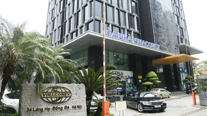 Lục đục nội bộ k&eacute;o d&agrave;i sau khi cổ đ&ocirc;ng Nh&agrave; nước tho&aacute;i vốn ho&agrave;n to&agrave;n khỏi Vinaconex.