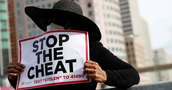 Fox News: Người chết đ&#227; bỏ phiếu bầu v&#224; đứng sau l&#224; đảng D&#226;n chủ - Ảnh 2