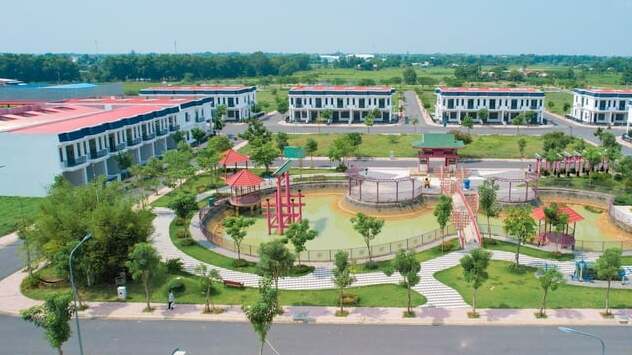 Dự &aacute;n Young Town &ndash; T&acirc;y Bắc S&agrave;i G&ograve;n quy m&ocirc; 10ha tại x&atilde; Đức Lập Thượng, huyện Đức Ho&agrave; (cũ) từng bị UBND Long An (cũ) &ldquo;tu&yacute;t c&ograve;i&rdquo; do rao b&aacute;n khi chưa đủ điều kiện mở b&aacute;n.