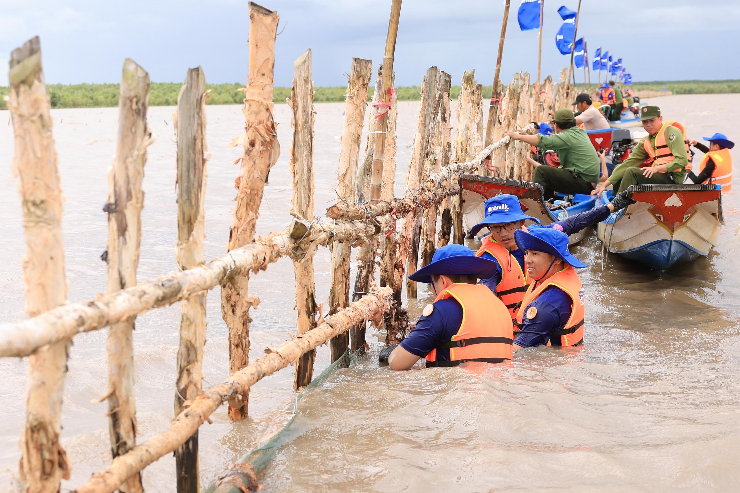 Vinamilk nhận loạt giải thưởng về quản trị v&#224; ph&#225;t triển bền vững - Ảnh 1