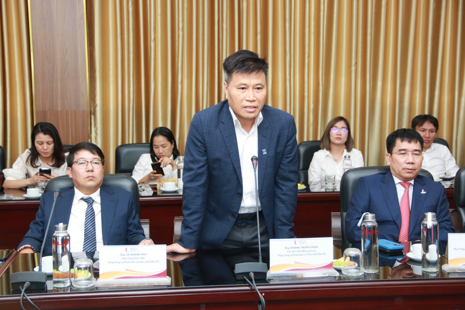 Chủ tịch HĐQT PVFCCo Ho&agrave;ng Trọng Dũng ph&aacute;t biểu tại buổi lễ