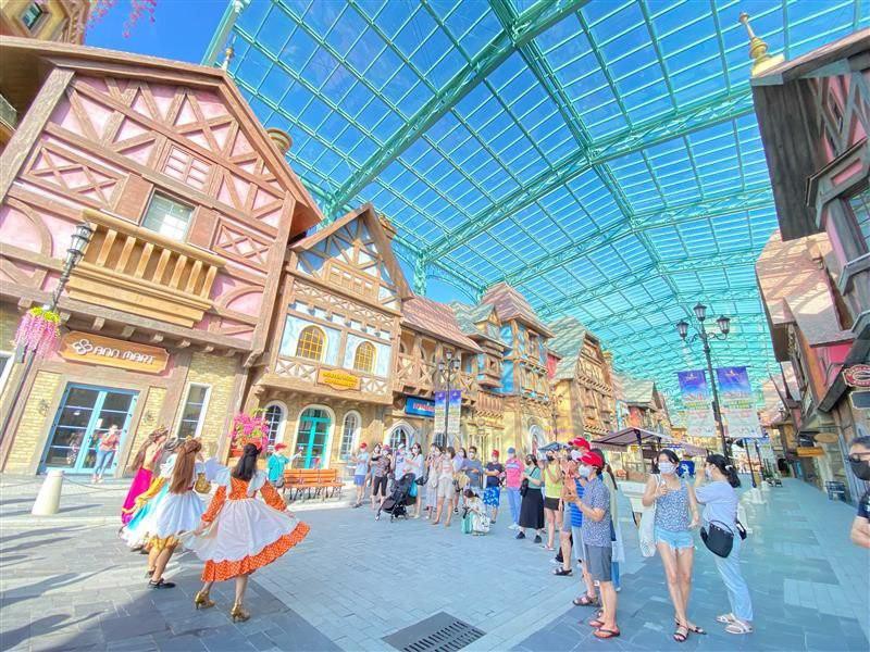 Dấu ấn Ph&#250; Quốc United Center trong mắt những du kh&#225;ch quốc tế đầu ti&#234;n đến Việt Nam - Ảnh 9