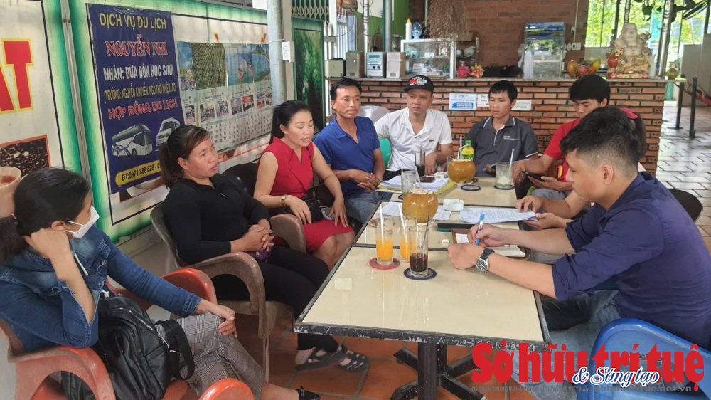 &nbsp;Nhiều kh&aacute;ch h&agrave;ng mua đất tại dự &aacute;n bức x&uacute;c, phản &aacute;nh chủ đầu tư "lừa dối", kh&ocirc;ng ho&agrave;n thiện hạ tầng sau 5 năm triển khai.