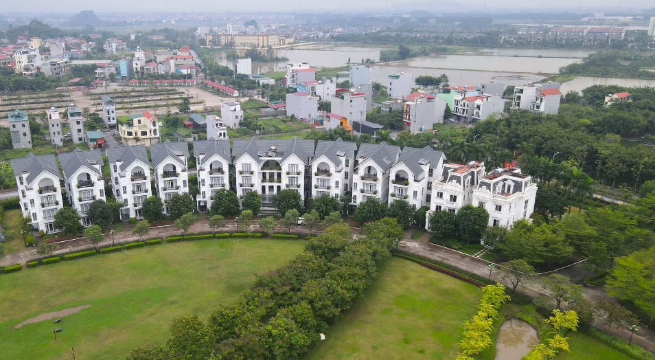 Một g&oacute;c trong si&ecirc;u dự &aacute;n &ldquo;Hạ Long tr&ecirc;n cạn&rdquo; của &ldquo;Ch&uacute;a đảo&rdquo; Tuần Ch&acirc;u tại H&agrave; Nội