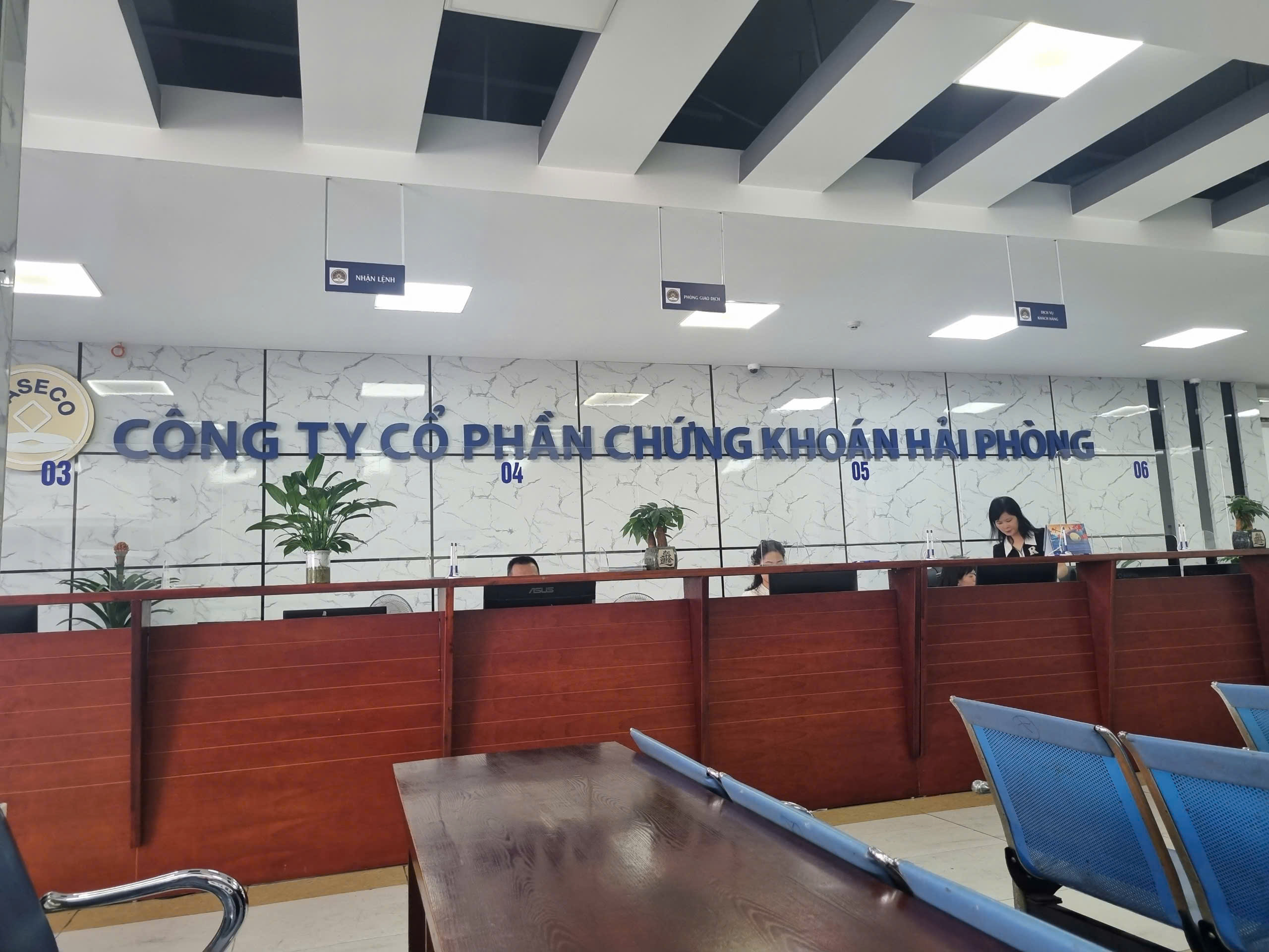 HAC kỳ vọng lớn v&agrave;o đợt p&aacute;t h&agrave;nh ri&ecirc;ng lẻ 100 triệu cổ phiếu cho 17 nh&agrave; đầu tư để tăng vốn điều lệ th&ecirc;m 1.000 tỷ đồng trong thời gian tới.