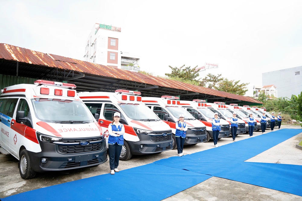 Hình ảnh dàn xe cấp cứu Vingroup tài trợ Trung tâm cấp cứu Thành phố Đà Nẵng