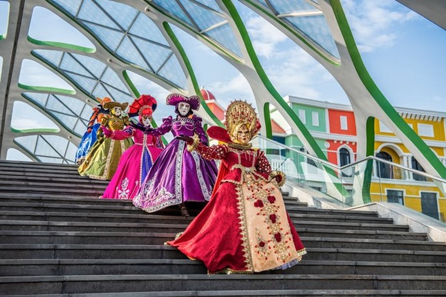 Sẵn s&#224;ng &#39;đi đu&#39; Maroon 5 v&#224; khuấy đảo Ph&#250; Quốc United Center - Ảnh 9