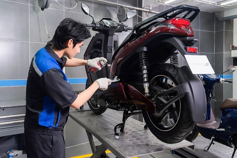 Chủ xe m&#225;y điện VinFast: “Sạc xe tiện như sạc điện thoại, tiết kiệm v&#244; đối” - Ảnh 3