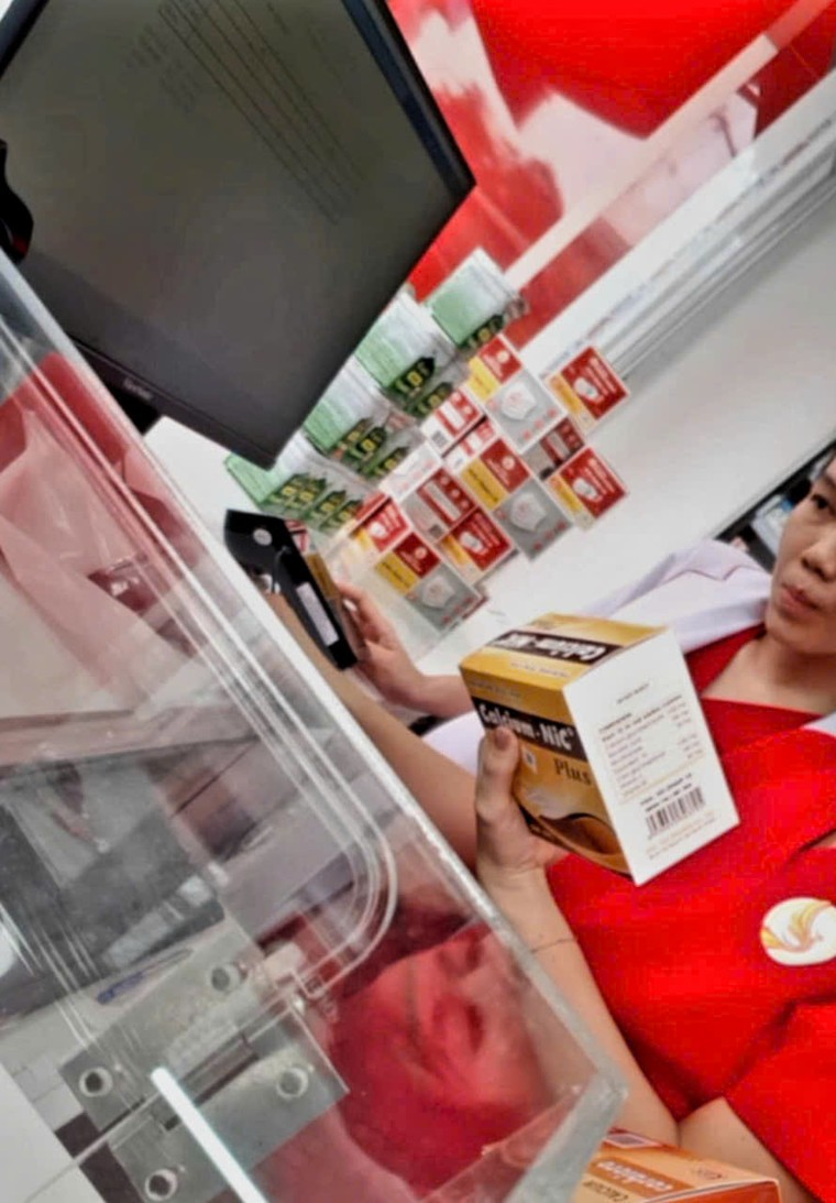 Nh&#224; thuốc Phượng Ho&#224;ng: “Loạn” từ thuốc k&#234; đơn đến chất lượng dược sĩ - Ảnh 1