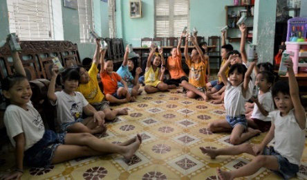 Quỹ sữa vươn cao Việt Nam v&#224; Vinamilk tiếp tục h&#224;nh tr&#236;nh kết nối y&#234;u thương tại TP.HCM - Ảnh 5