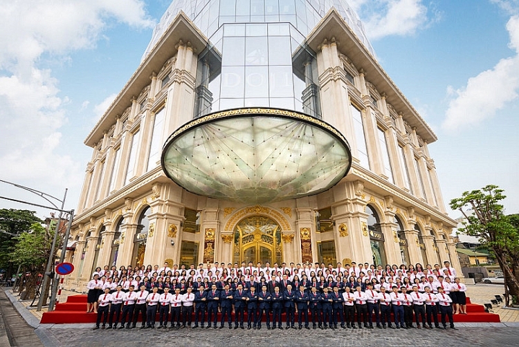 T&agrave;i sản lớn nhất của DOJI ch&iacute;nh l&agrave; con người &nbsp;