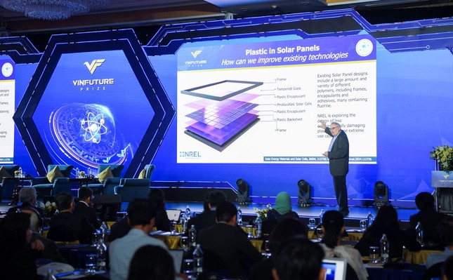 Nhà khoa học VinFuture hiến kế nhằm hóa giải cuộc khủng hoảng rác thải nhựa toàn cầu - Ảnh 2