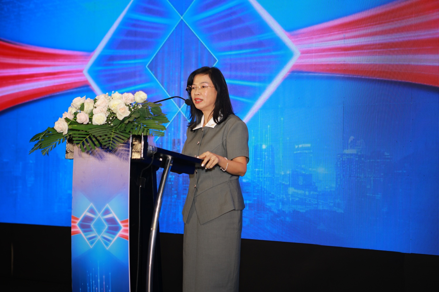 B&agrave; Nguyễn Thị Lộc, Gi&aacute;m đốc điều h&agrave;nh miền Nam Techcombank