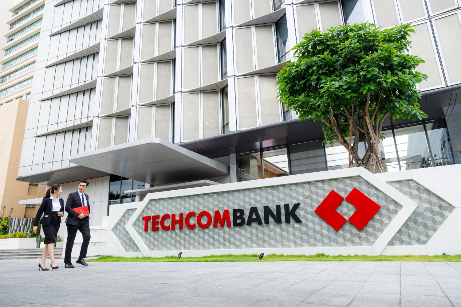Techcombank l&agrave; ng&acirc;n h&agrave;ng c&oacute; tỷ lệ an to&agrave;n vốn cao nhất trong nh&oacute;m c&aacute;c ng&acirc;n h&agrave;ng Việt Nam