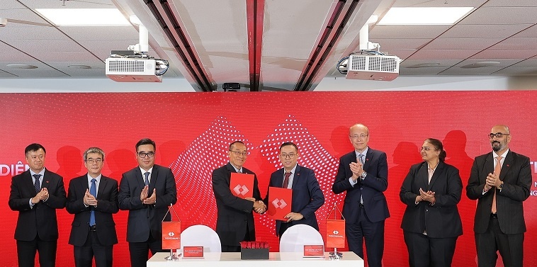 K&yacute; kết Thỏa thuận hợp t&aacute;c to&agrave;n diện giữa Techcombank v&agrave; Techcom Life