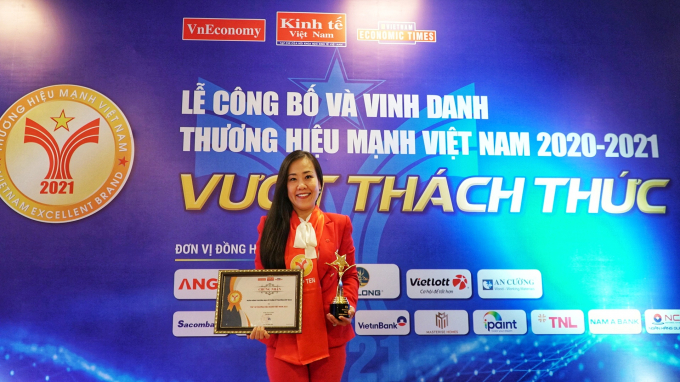 B&agrave; Th&aacute;i Minh Diễm T&uacute; &ndash; Gi&aacute;m đốc Khối Tiếp Thị Techcombank chia sẻ &ldquo;Techcombank kh&ocirc;ng ngừng thực thi lời hứa thương hiệu, mang đến những gi&aacute; trị vượt trội cho kh&aacute;ch h&agrave;ng v&agrave; cho cộng đồng".