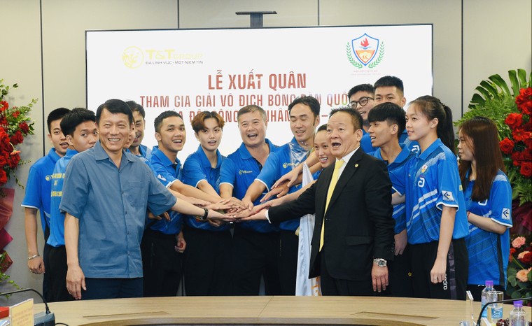 Từ Hà Nội T&amp;T đến CAND - T&amp;T: Hành trình 18 năm bóng bàn của bầu Hiển - Ảnh 4