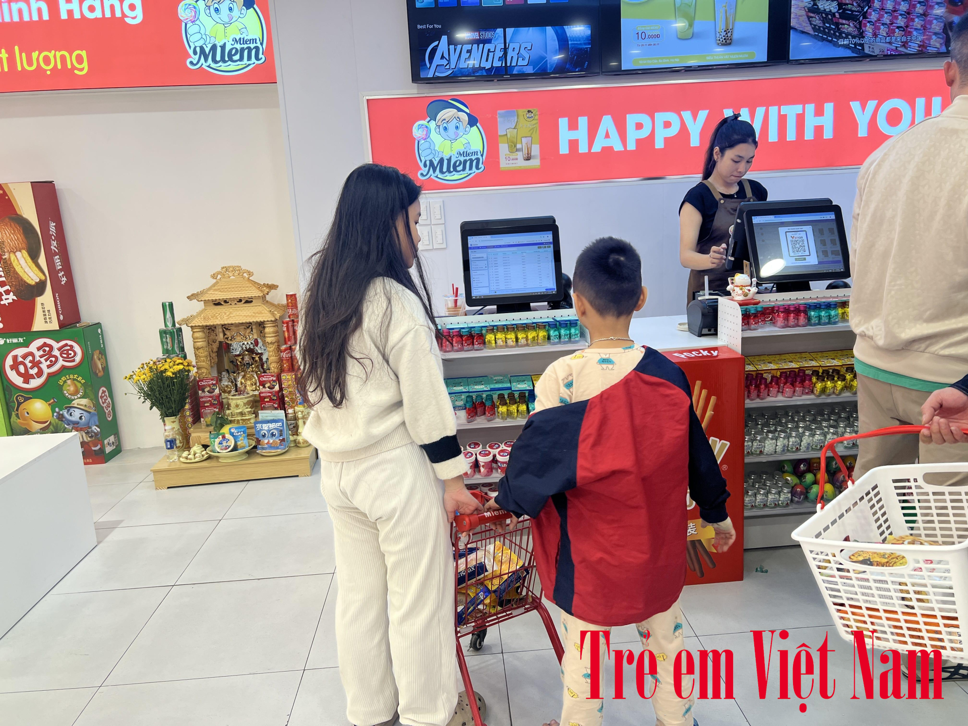 Si&#234;u thị Mlem Mlem b&#225;n đồ ăn vặt h&#224;ng Trung Quốc, v&#236; sao kh&#244;ng c&#243; nh&#227;n phụ tiếng Việt? - Ảnh 3