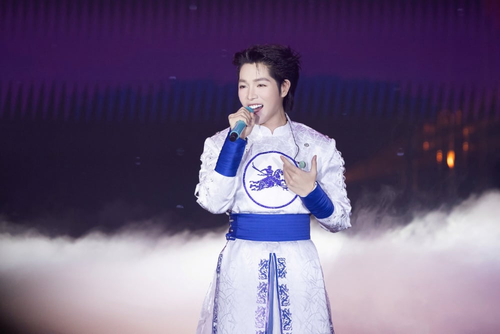 Đức Ph&uacute;c sẽ mang sắc m&agrave;u văn h&oacute;a truyền thống kết hợp hiện đại l&ecirc;n s&acirc;n khấu Lễ trao giải VinFuture 2025