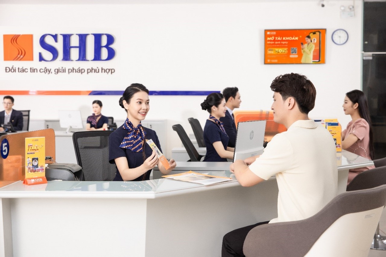 Lần thứ 5, SHB được vinh danh trong TOP 10 doanh nghiệp c&#243; b&#225;o c&#225;o thường ni&#234;n tốt nhất - Ảnh 2