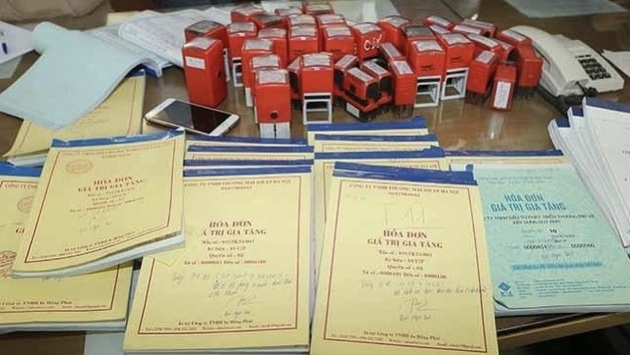 Nở rộ t&igrave;nh trạng lấy cắp th&ocirc;ng tin c&aacute; nh&acirc;n để lập &ldquo;doanh nghiệp ma&rdquo; mua b&aacute;n h&oacute;a đơn bất hợp ph&aacute;p.