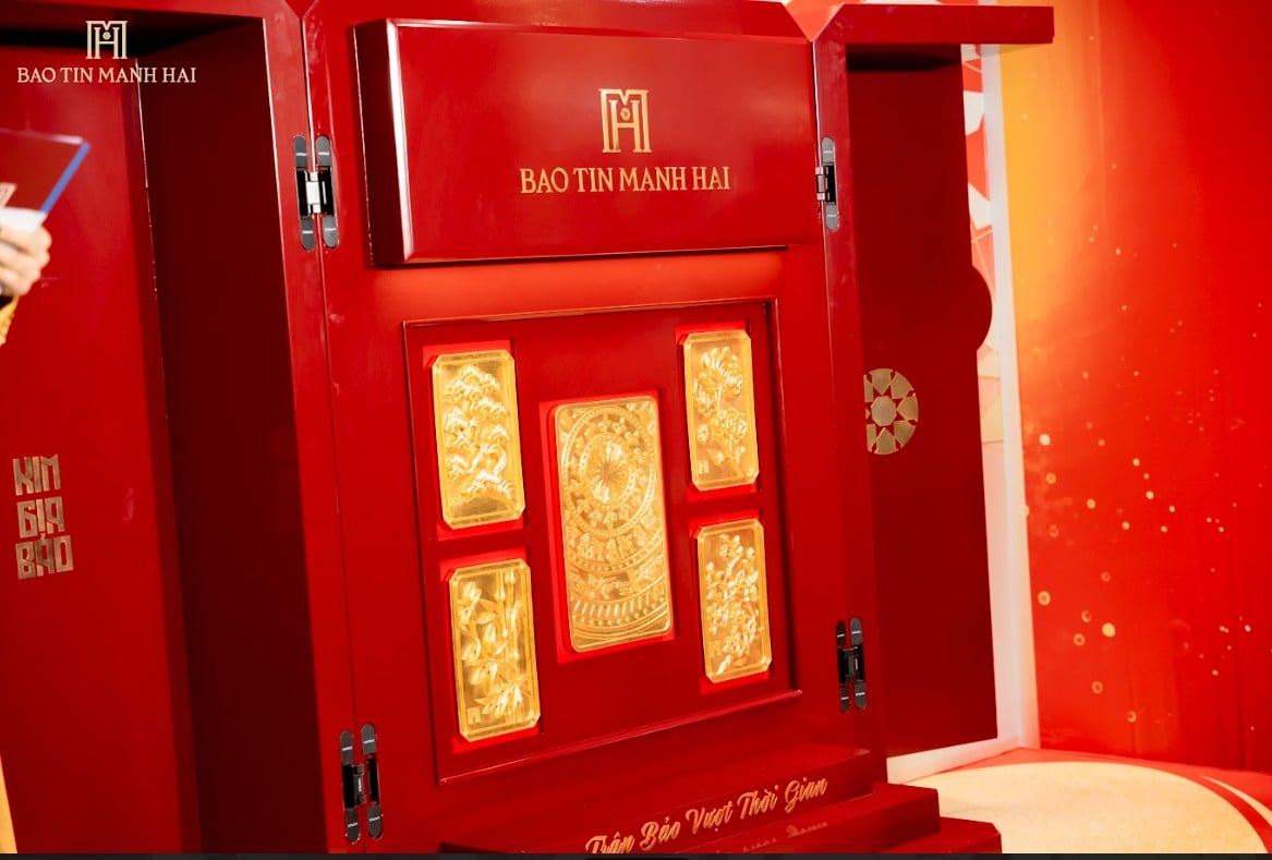 Gi&#225; v&#224;ng h&#244;m nay 11/12: Tiến s&#225;t mốc 155 triệu/lượng - Ảnh 1