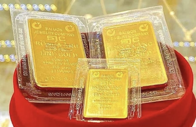 Gi&aacute; v&agrave;ng miếng lập kỷ lục mới, hơn 156 triệu đồng/lượng b&aacute;n ra.